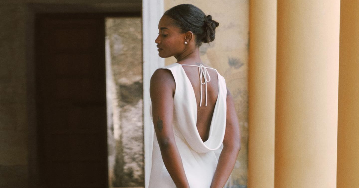 Message d'intérêt public : Abercrombie vient de lancer une boutique de mariage juste à temps pour la saison des mariages