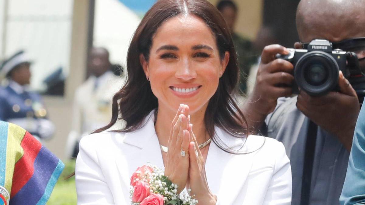 Meghan Markle se ha inspirado en la reina Letizia para su visita a Nigeria