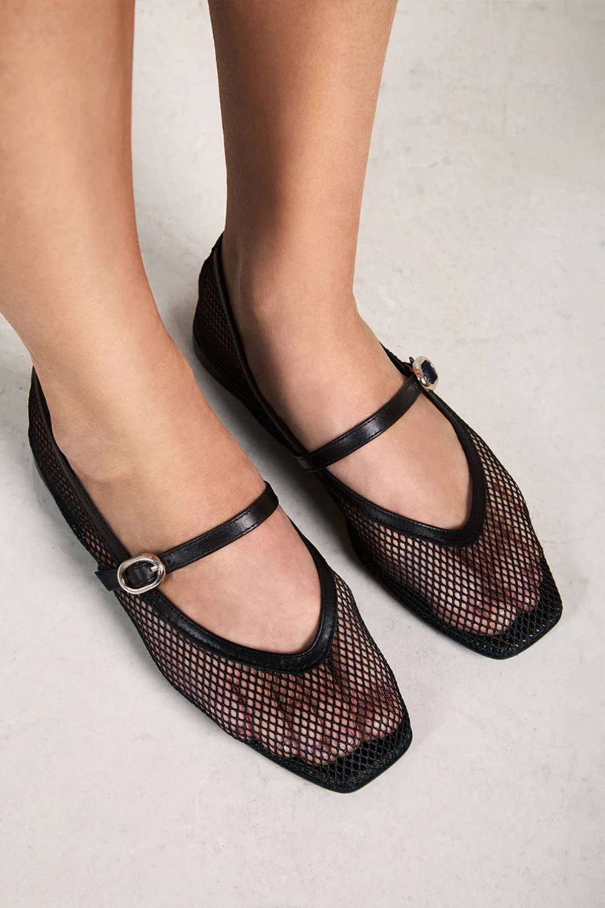 Ballerines en mesh avec boucle, par Bryan Stepwise