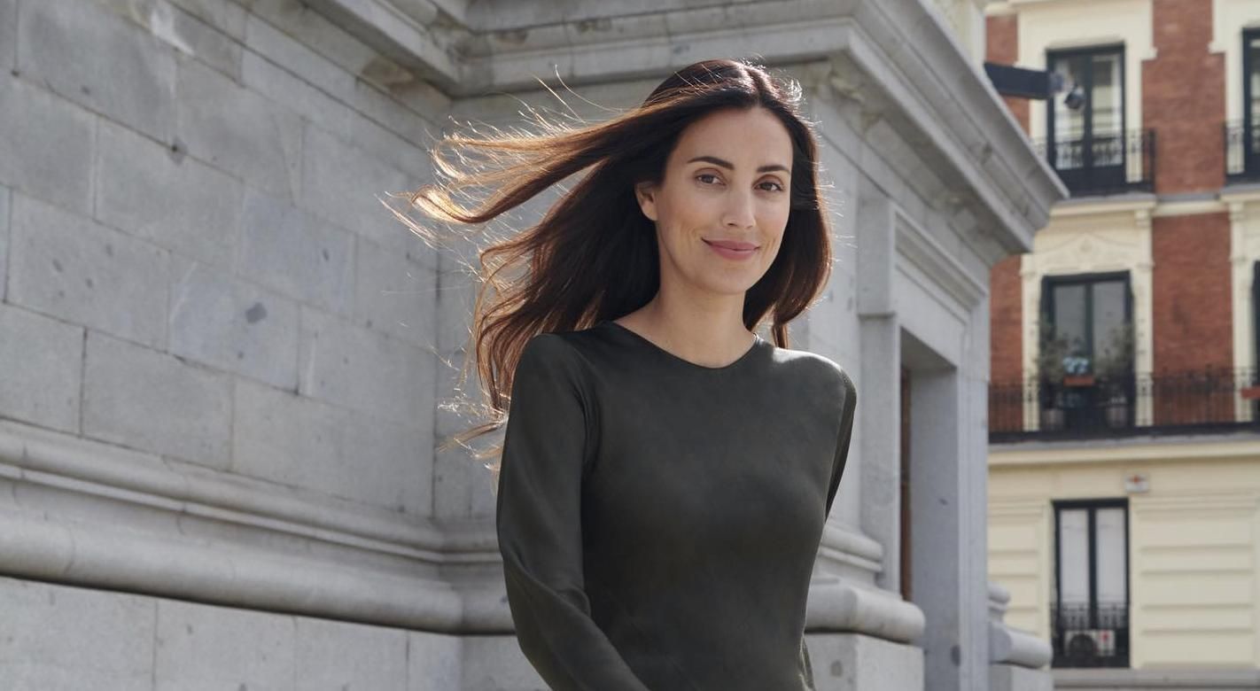 Sassa de Osma con vestido de Massimo Dutti