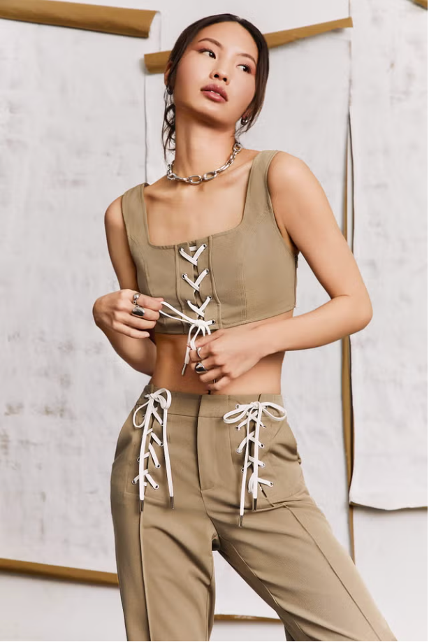 Débardeur court élégant d'été pour femme