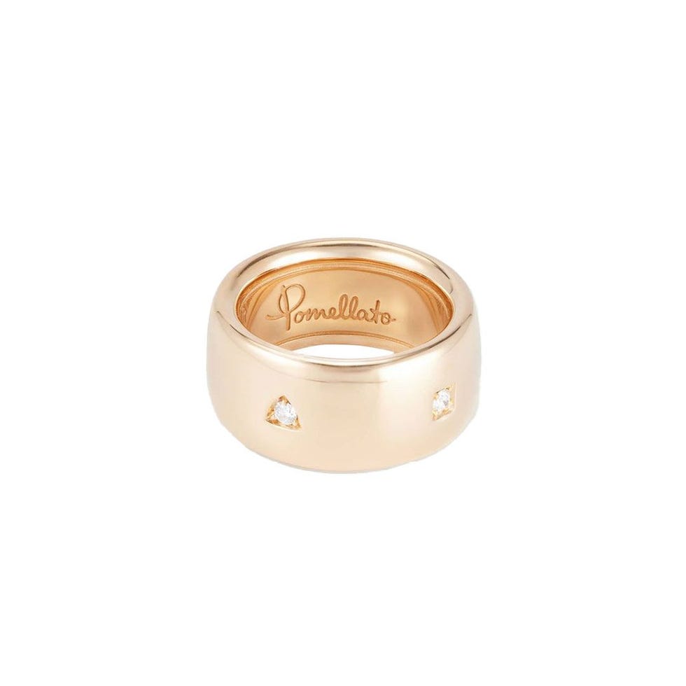 Anneau de bande en or rose iconique 18K