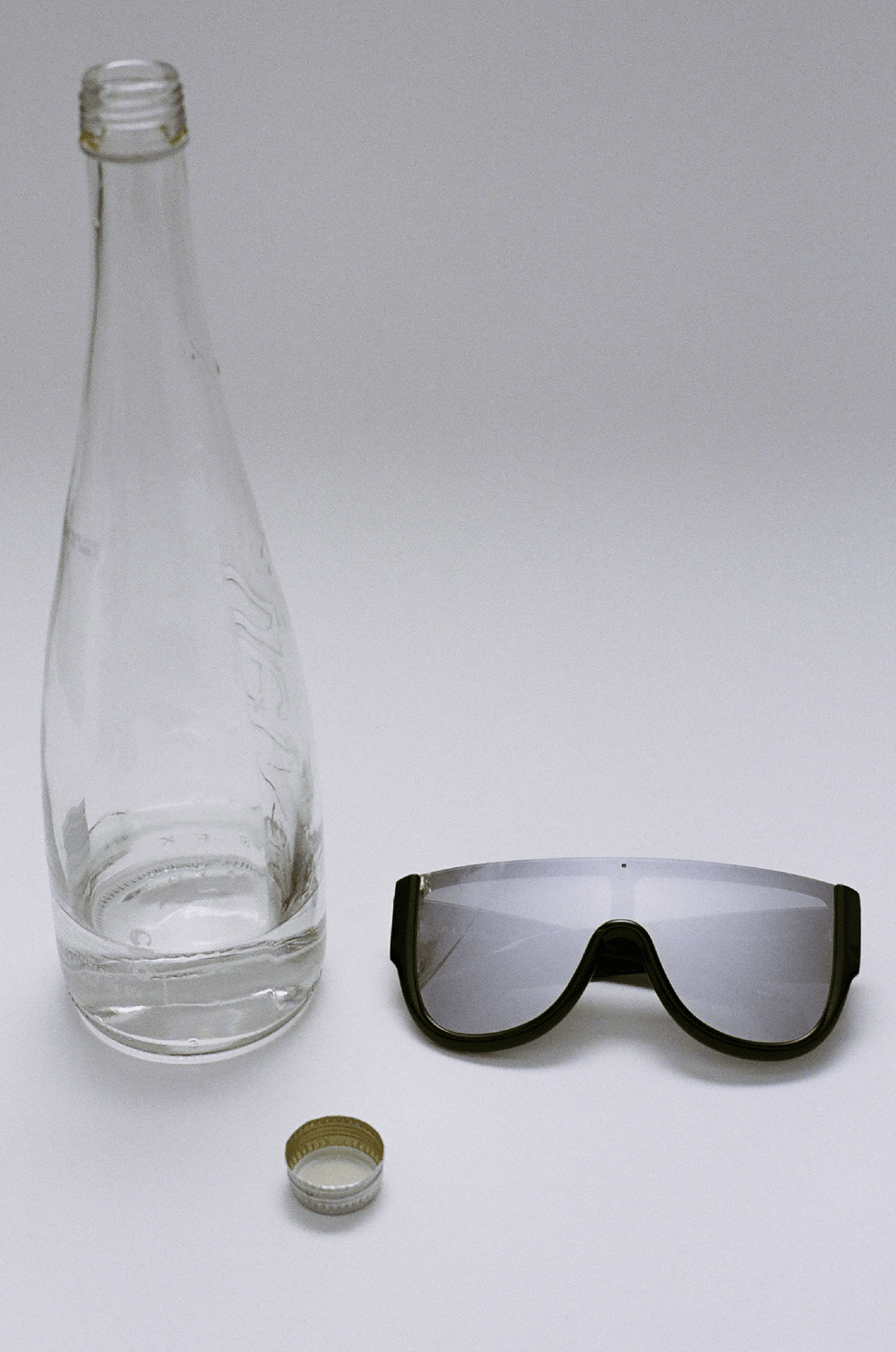 Bouclier de lunettes de soleil en métal