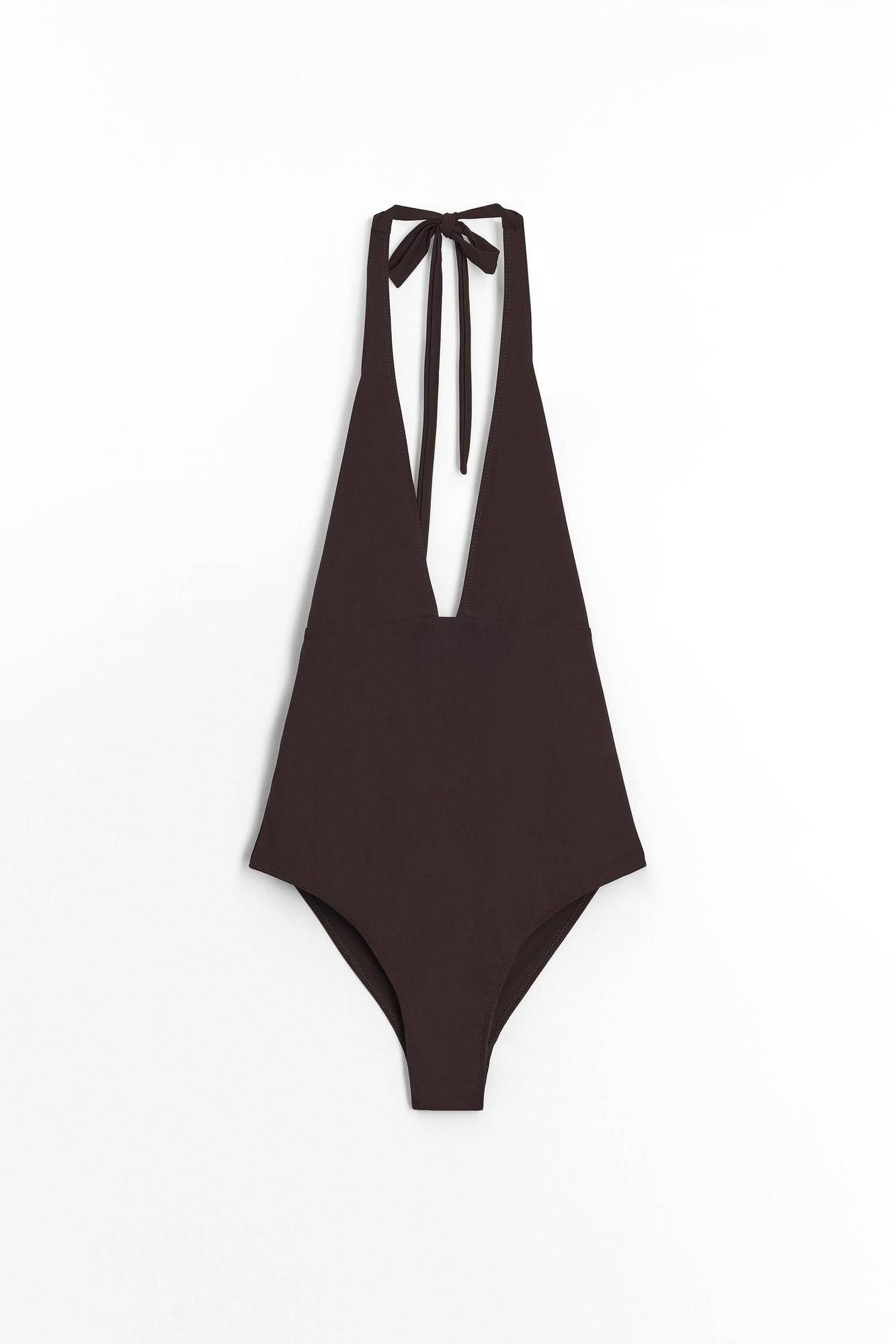 Swim de bain triangulaire avec décolleté licou