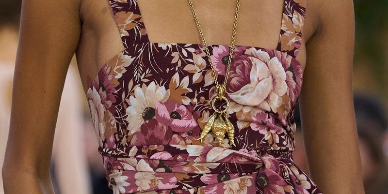 Achetez la tendance des bijoux de poisson: 16 pièces approuvées par l'éditeur