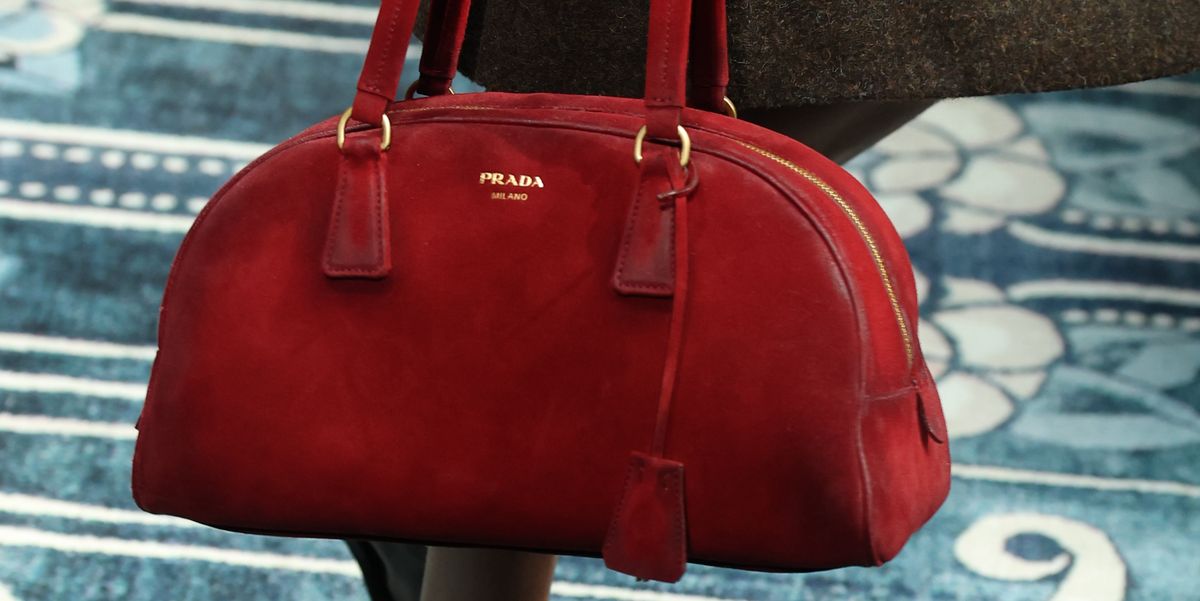 Les sacs de bowling sont la dernière tendance de retour Y2K