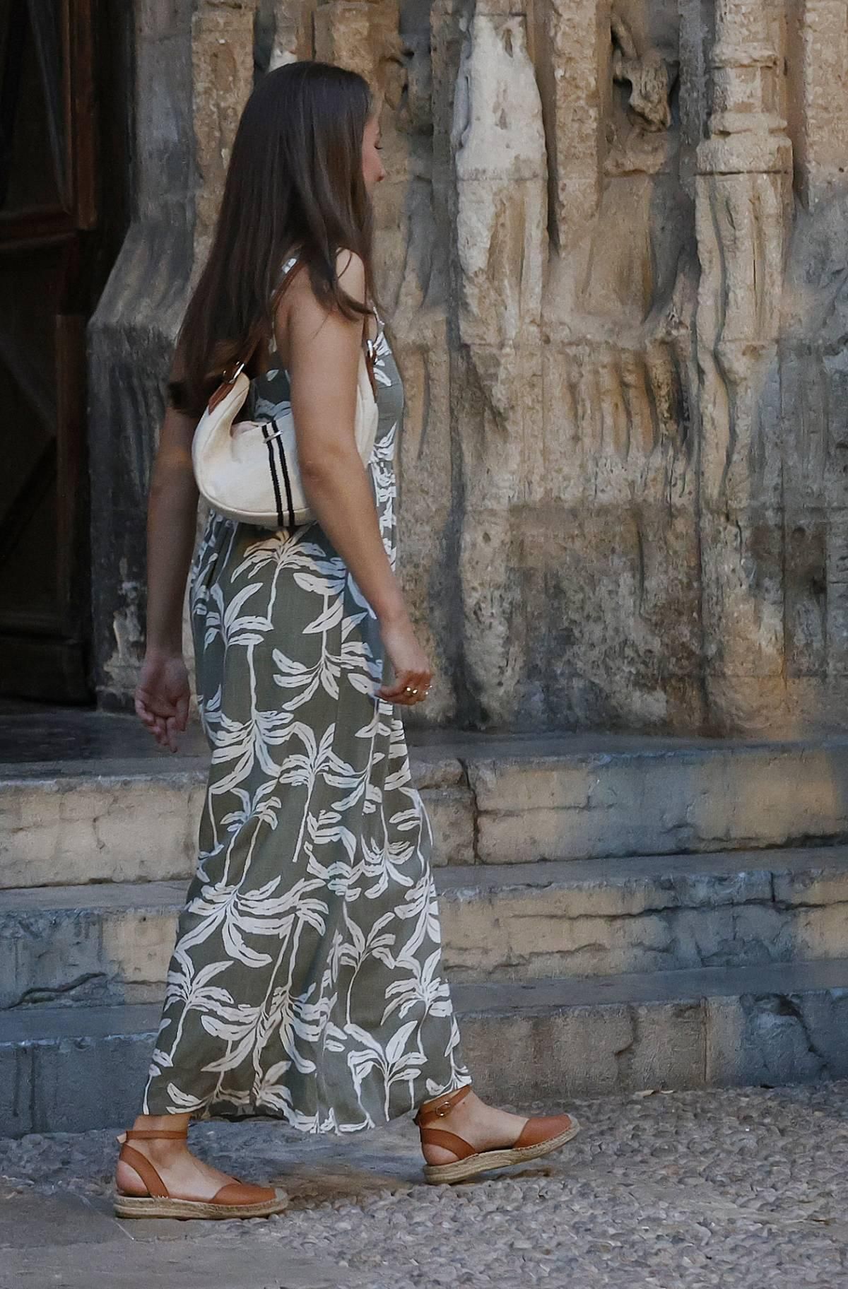 Détail du sac et chaussures de la princesse Leonor à Majorque