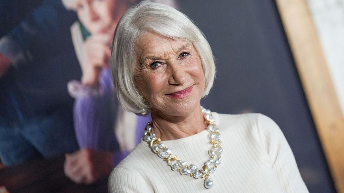 ¿Quieres la melena efecto espejo de Helen Mirren? Con estas mascarillas recuperarás el brillo perdido del pelo envejecido a partir de los 50 años