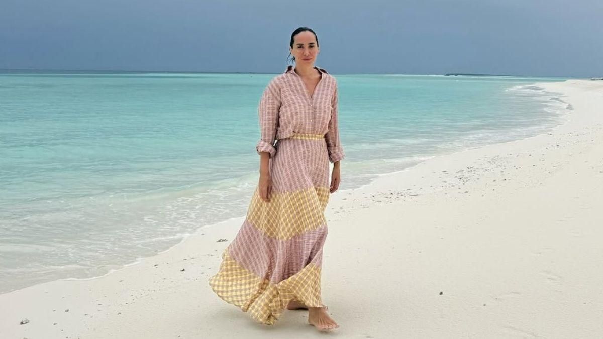 Tamara Falcó con sandalias planas feas