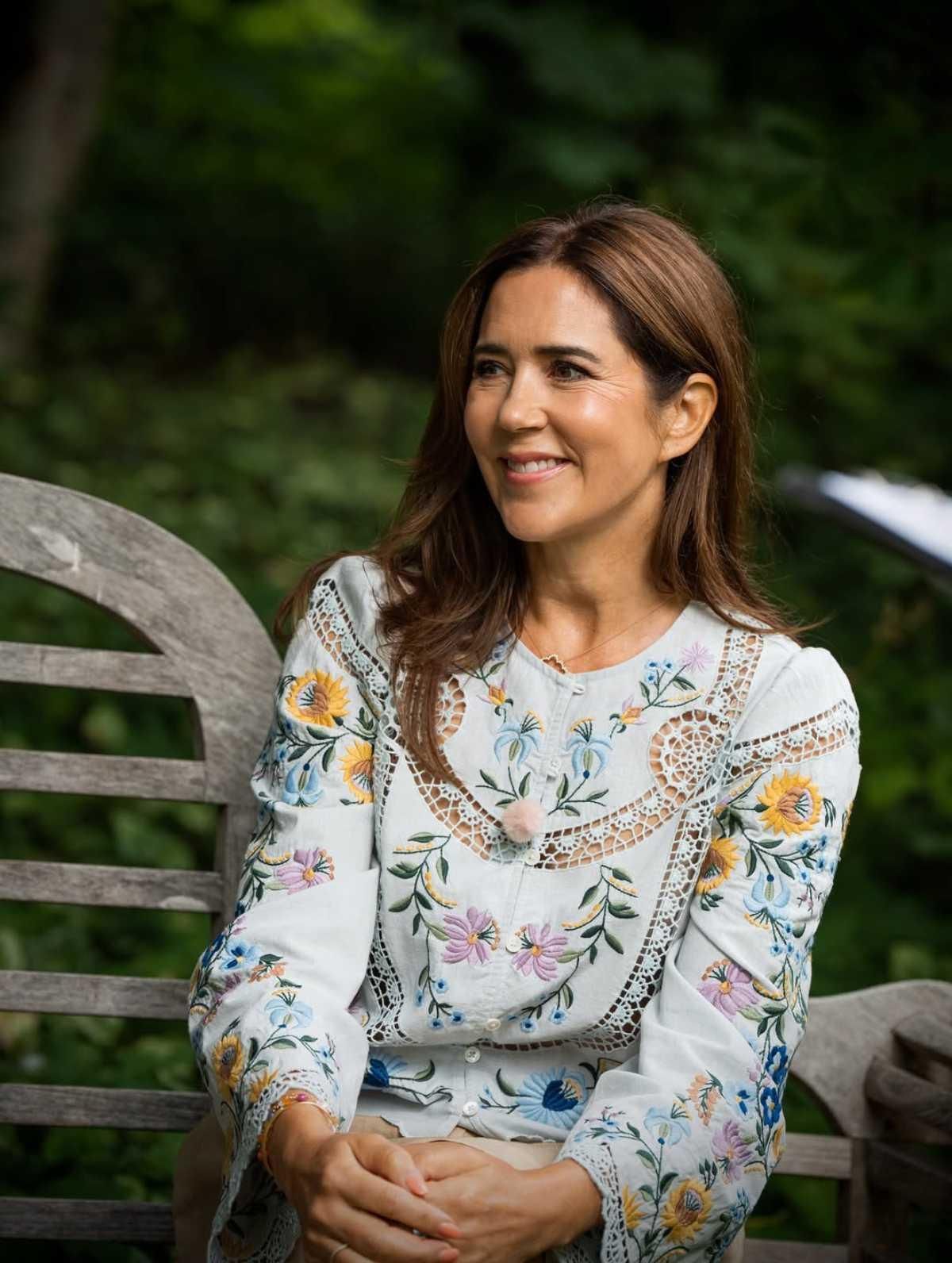 Le look de Marie du Danemark, en détail.