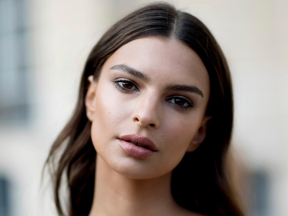 Emily Ratajkowski puede presumir de una piel siempre perfecta
