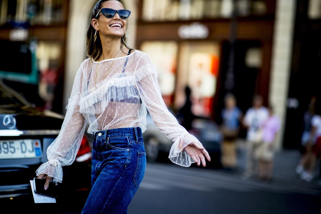 La blusa boho de zara que mejor queda con pantalones vaqueros
