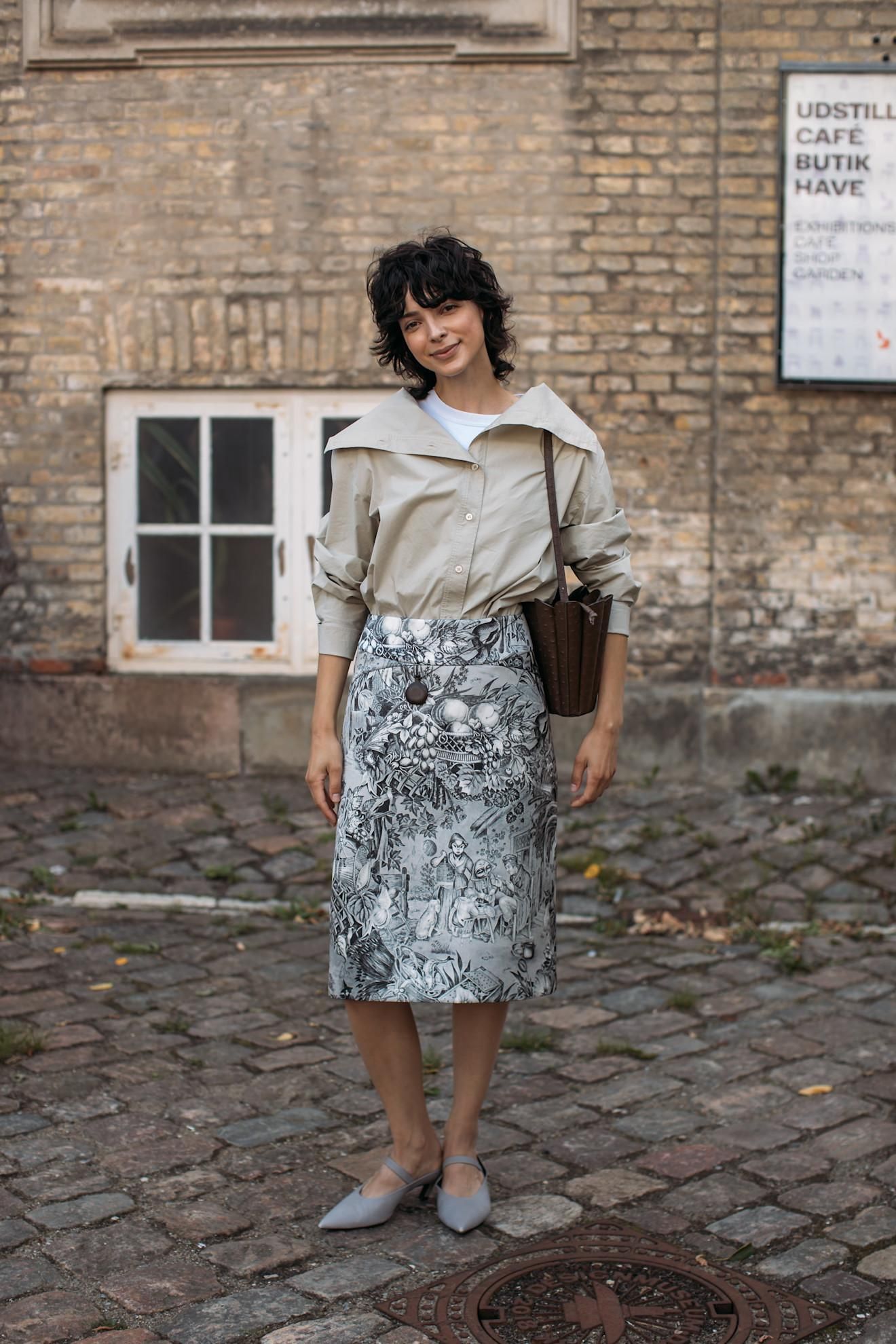 Pixie Cut avec une frange vue dans la semaine de la mode de Copenhague