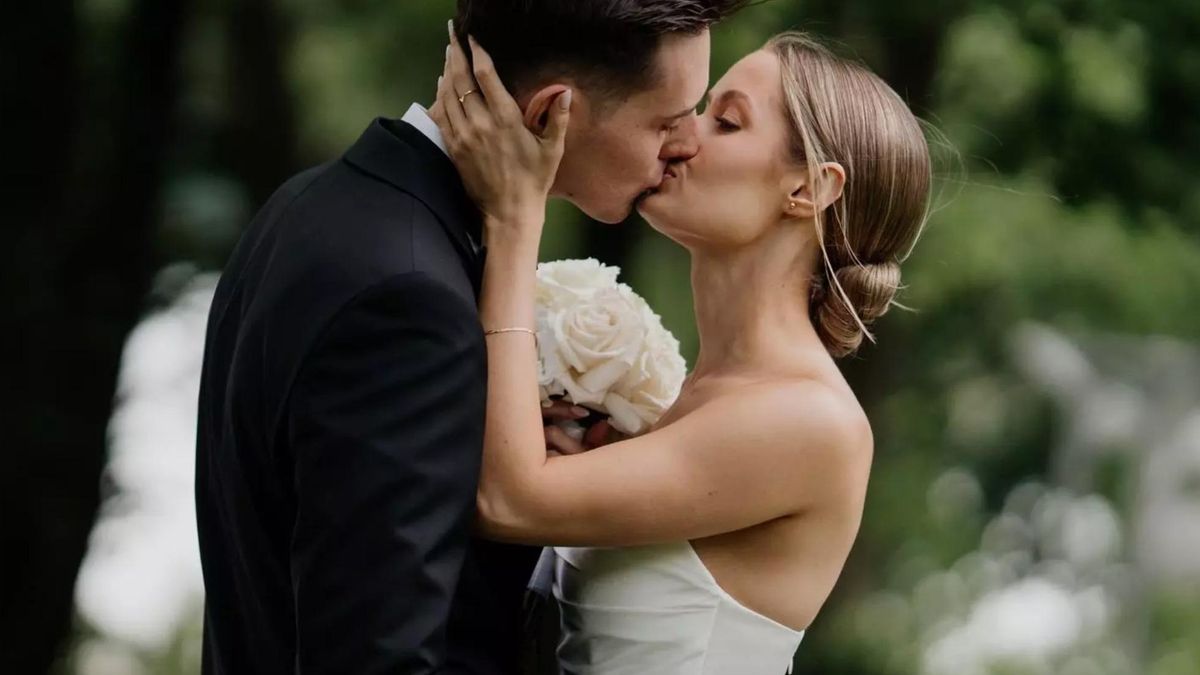 El vestido corto que está arrasado entre las novias madrileñas 2025