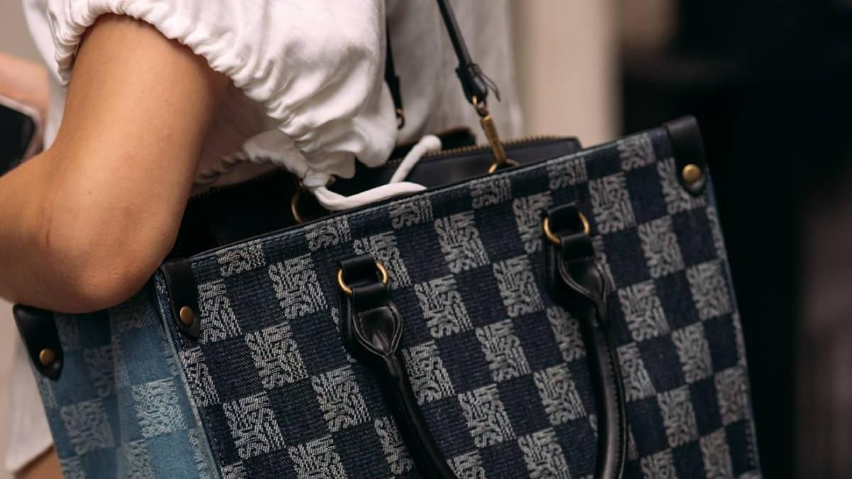 Bolsos grandes de Parfois para llevar con tus looks de oficina