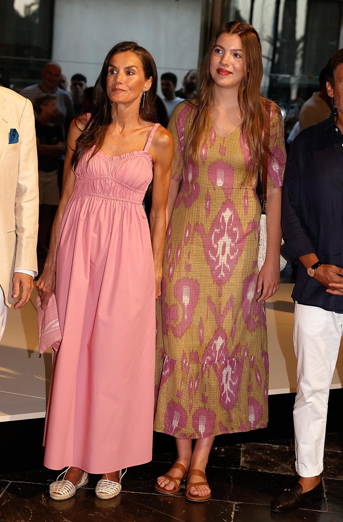Queen Letizia et Infanta Sofia à l'exposition de Miró à Majorque