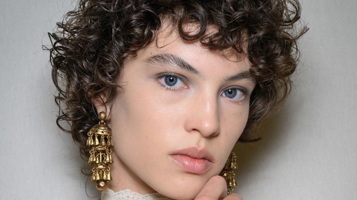 El método secreto de los cortes de pelo rizado, al descubierto por una estilista