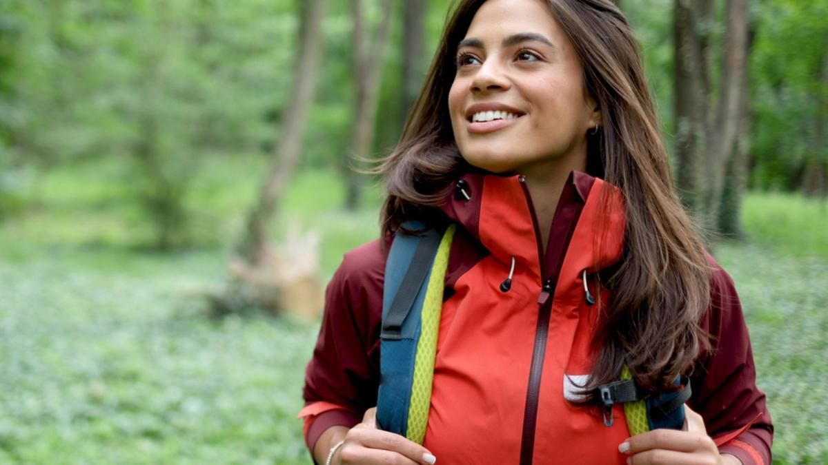 Decathlon rebaja los pantalones de senderismo más favorecedores
