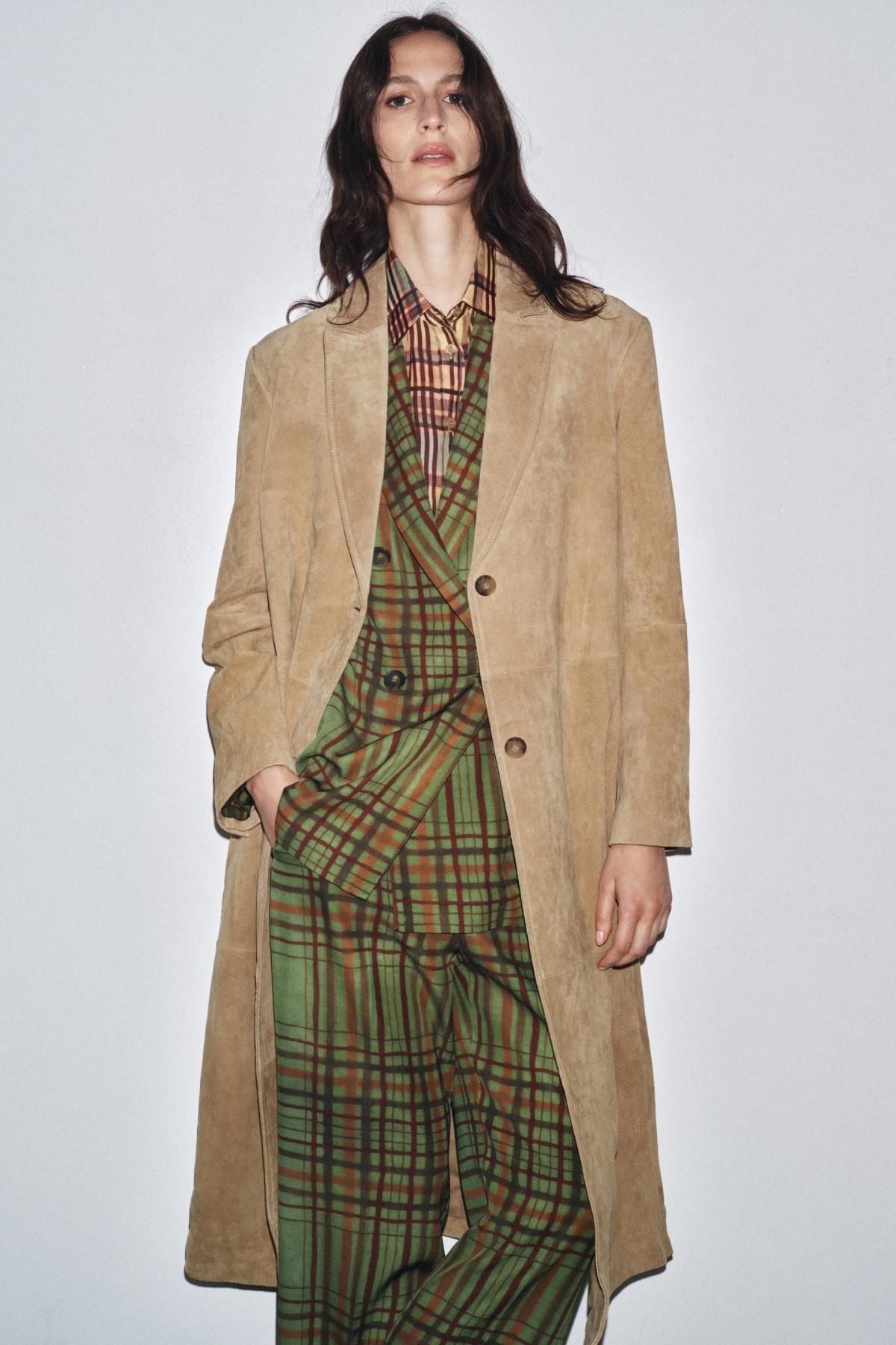 Zara Suede Coat (219 euros).