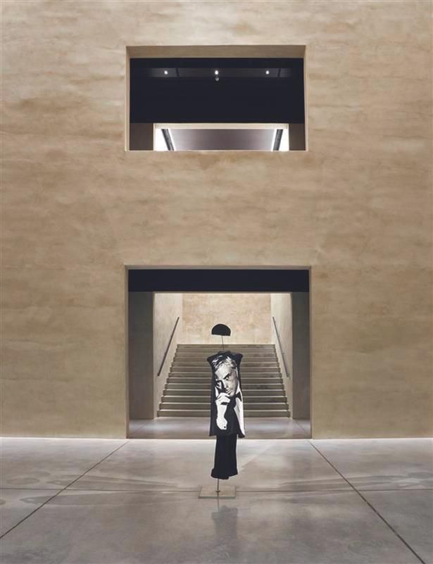 Silos Armani