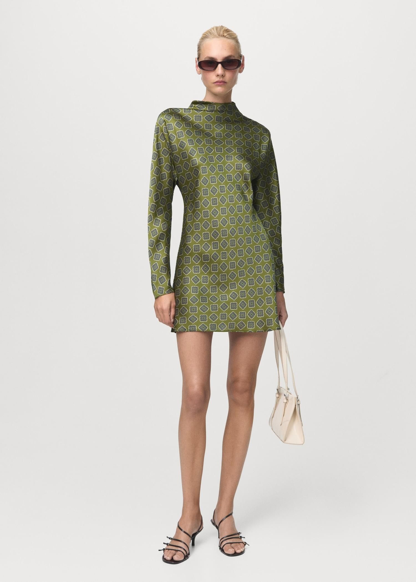 Robe imprimée en satin courte