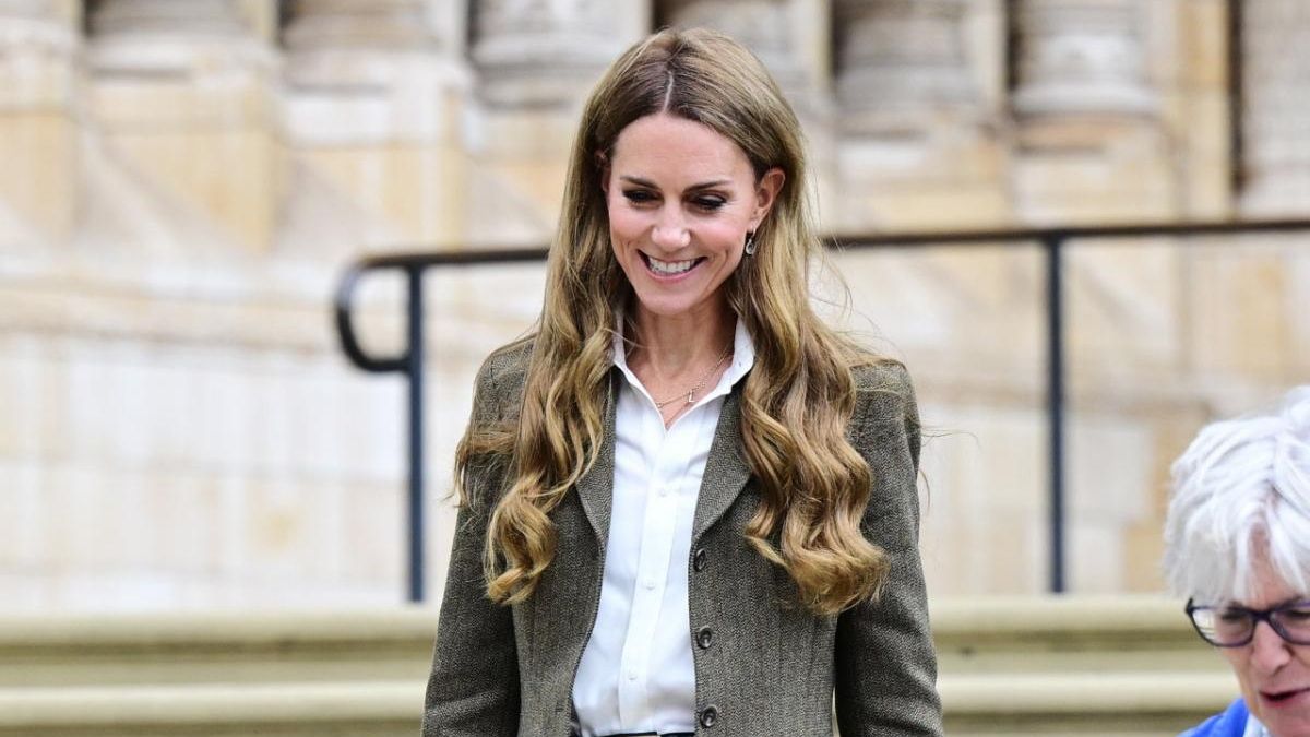 El truco de Kate Middleton para disimular las canas con su color de pelo.