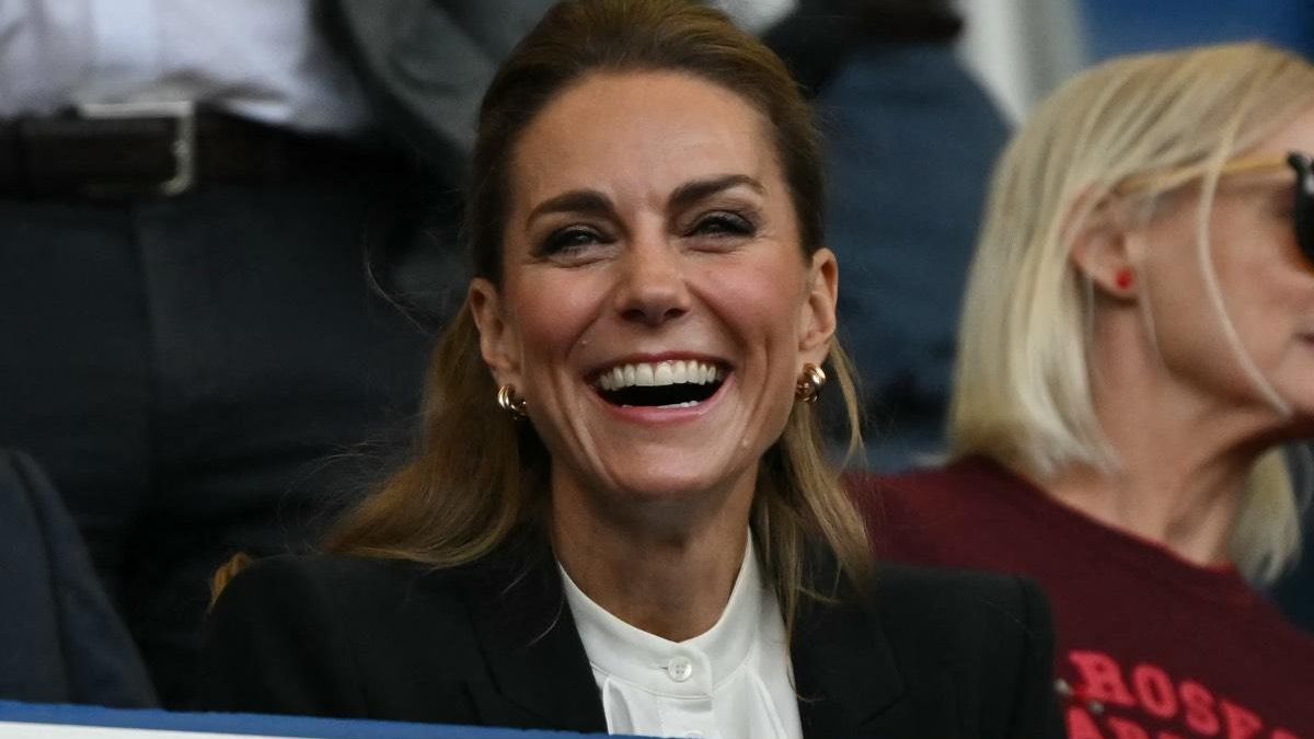 Kate Middleton y su cambio radical de imagen en una reaparición deportiva de luto moderado