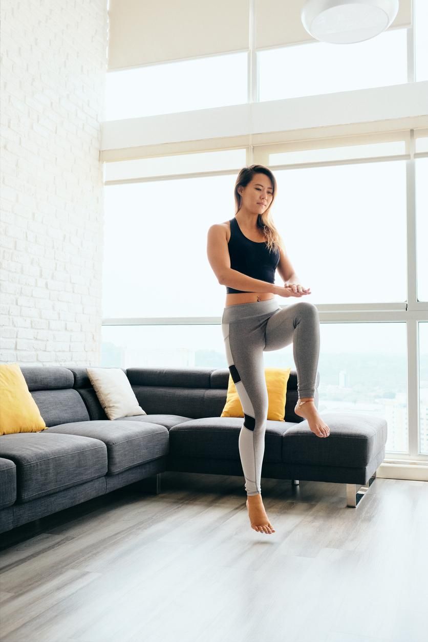 La barre, le cycle ou le Pilates sont quelques-uns des exercices cardiovasculaires que vous pouvez faire pour renforcer les genoux.