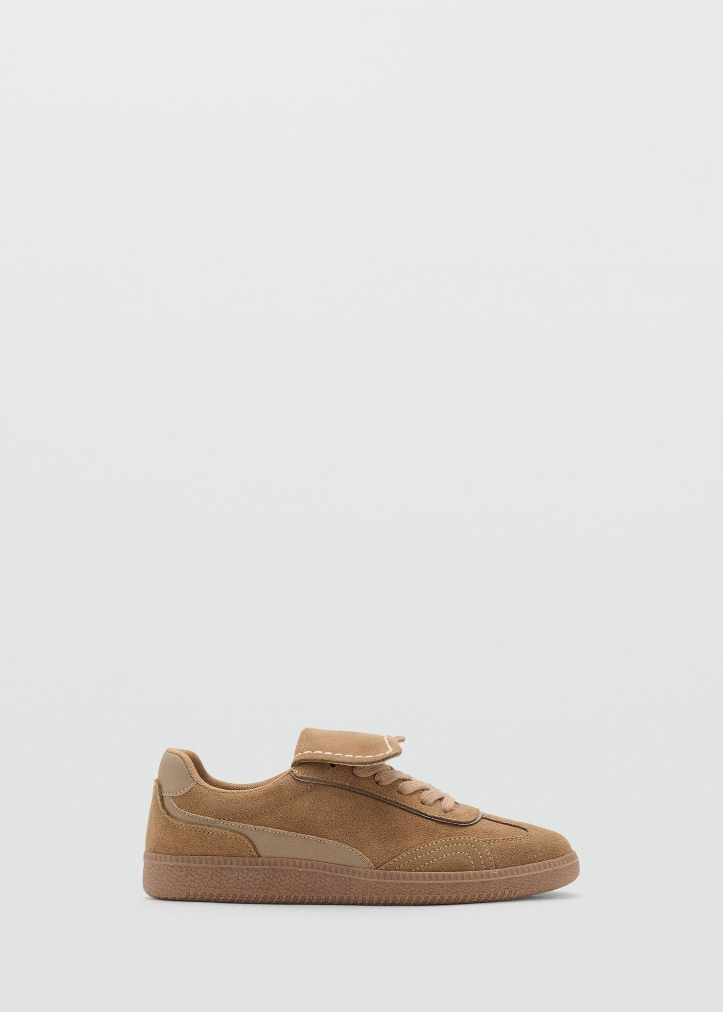 Baskets brunes
