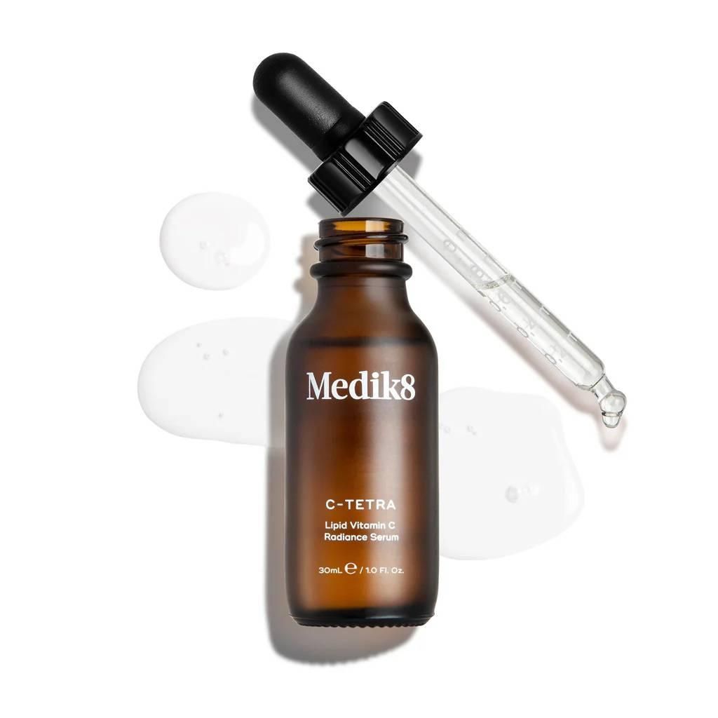 C-Tetra® de Medk 8 avec 7% de l'ascorbate de tétrahexillo, une forme stabilisée de vitamine C et de la vitamine E