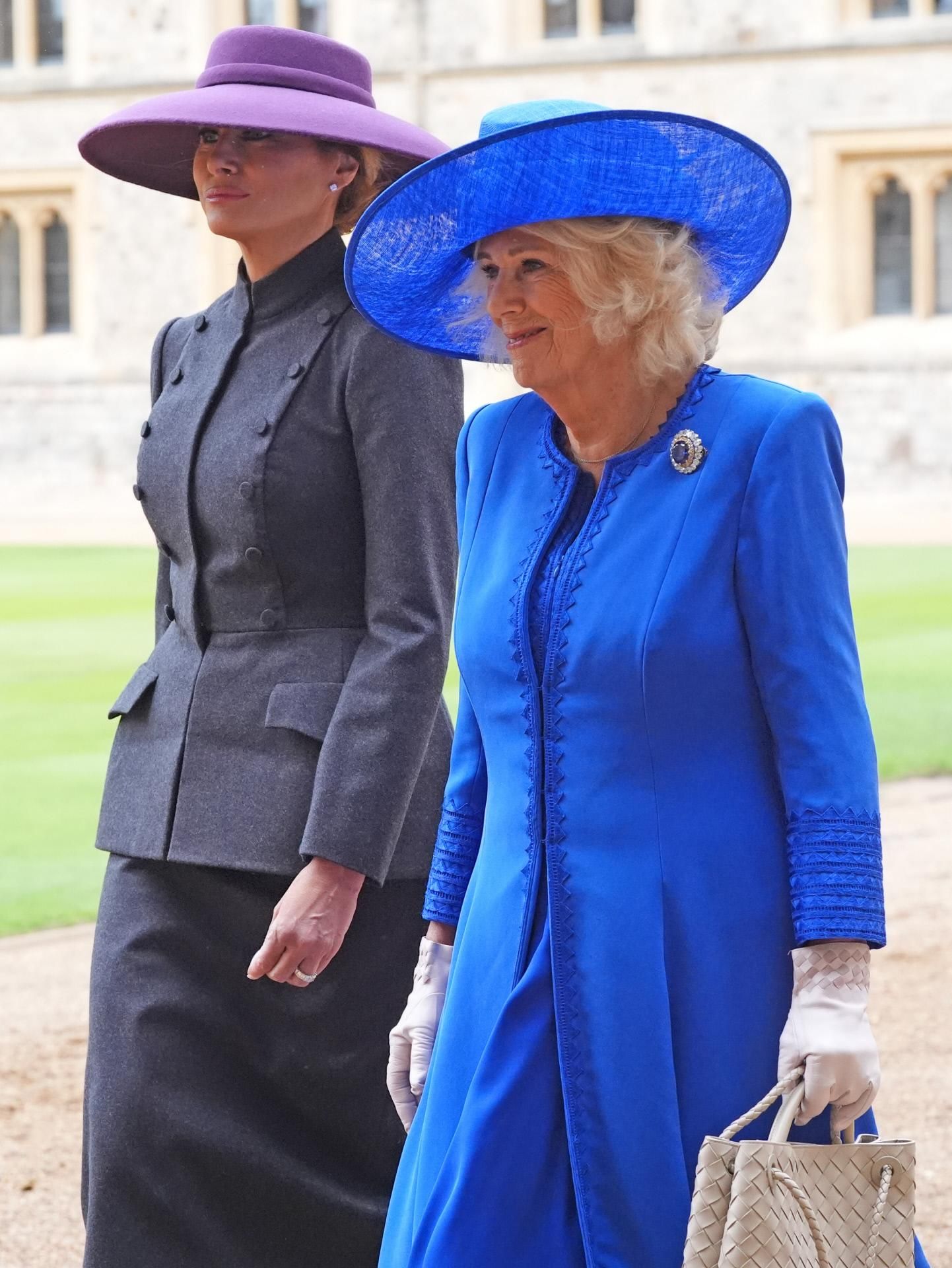 Le look de la reine Camilla (style Isabel II) pour recevoir Melania Trump