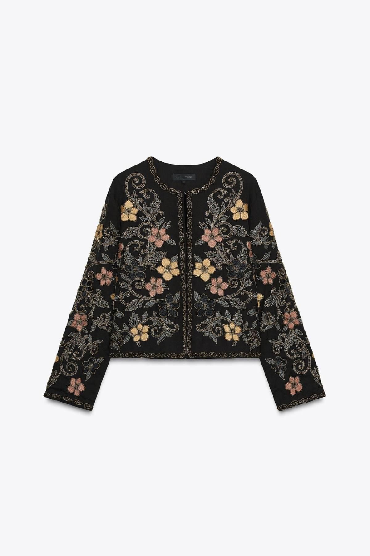 Veste à bijou avec broderie de Zara