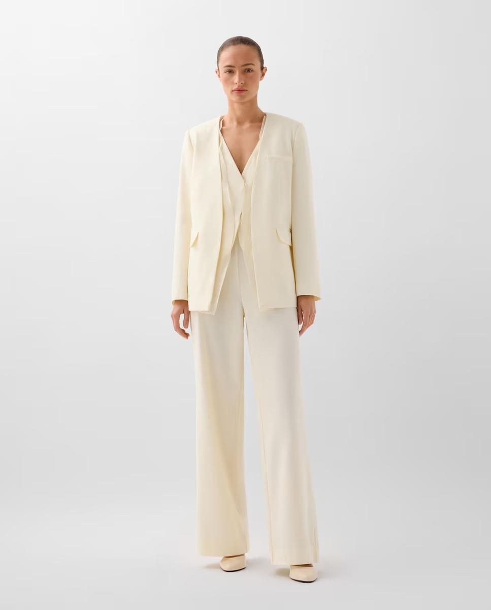 Costume blanc des scalpes