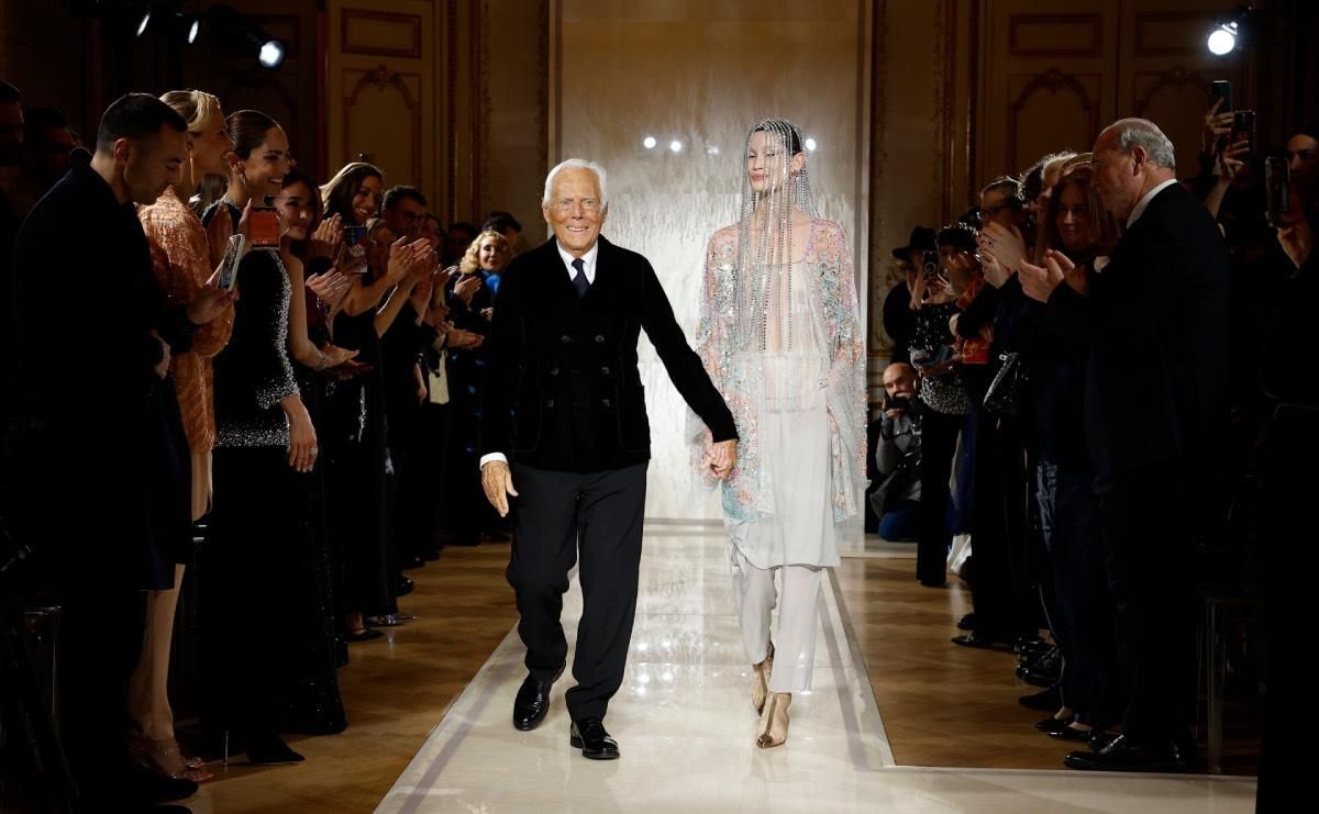 Designer Giorgio Armani meurt