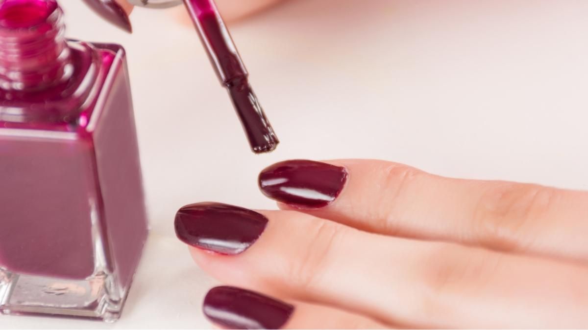 Los colores de uñas tendencia del otoño 2025