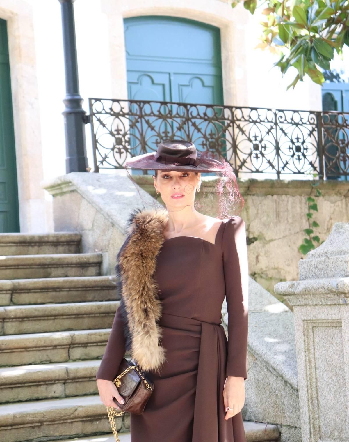 Ainsi, Vanessa Datorre combine son look d'invité Boüret