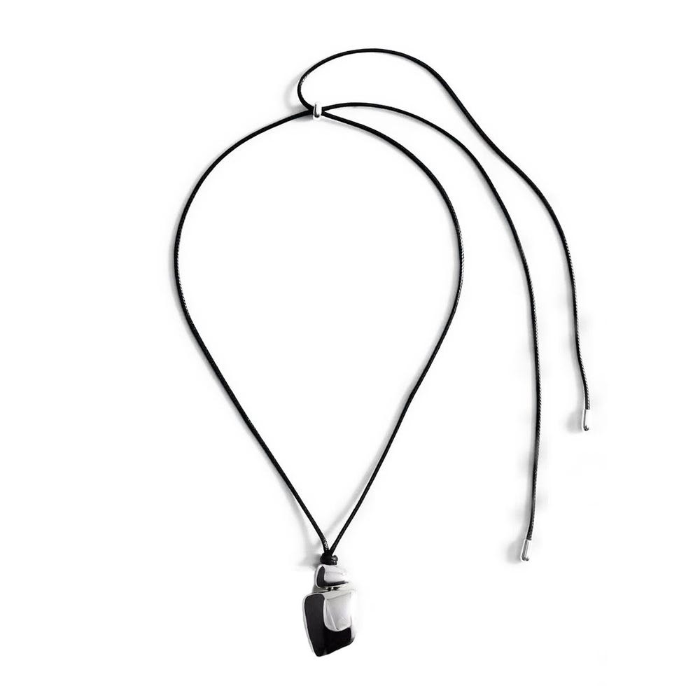 Collier pendentif en métal