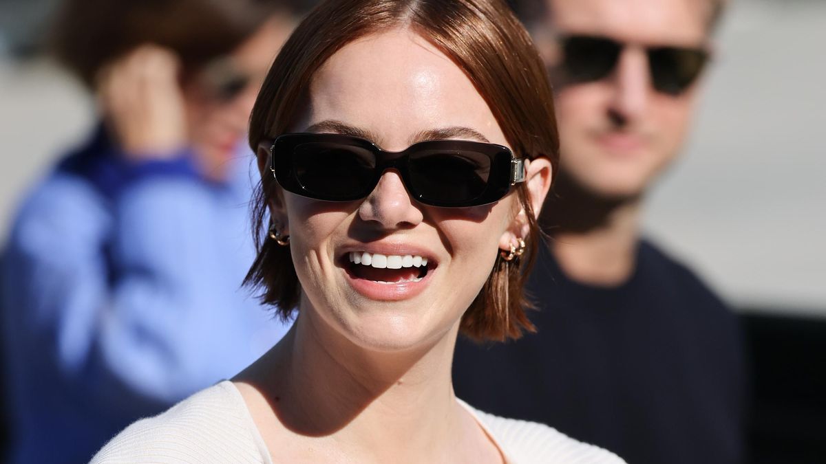 Emma Stone deja atrás su corte pixie y estrena este bob cobrizo tan favorecedor