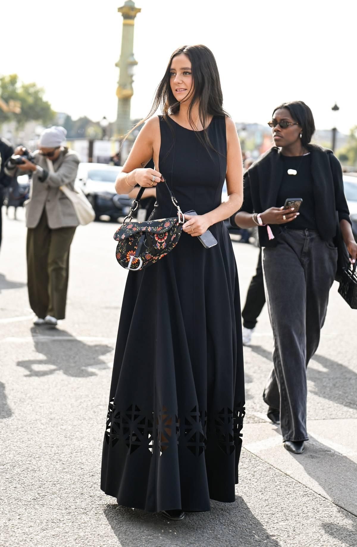 Victoria Federica avec une robe Simorra au Dior Parade
