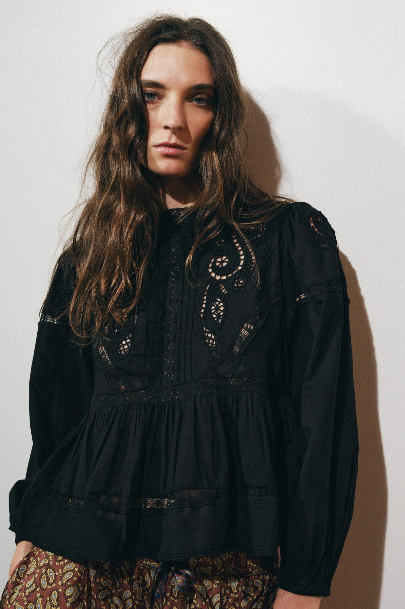 Chemisier noir brodé