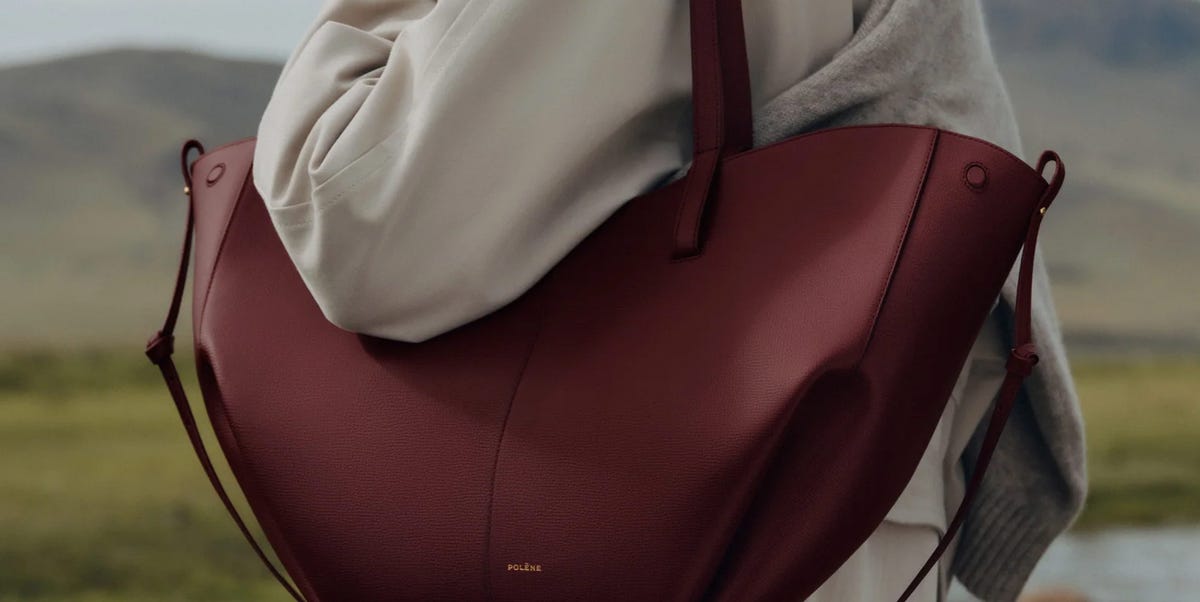27 meilleurs fourre-tout en cuir en 2025, selon les rédacteurs de mode