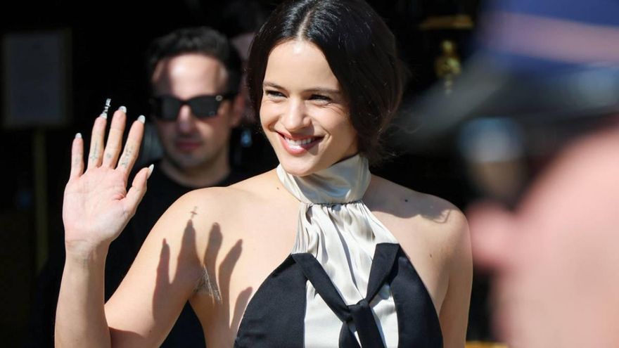 Les Axilas tesés de Blanco de Rosalía révolutionnent la semaine de la mode de Paris