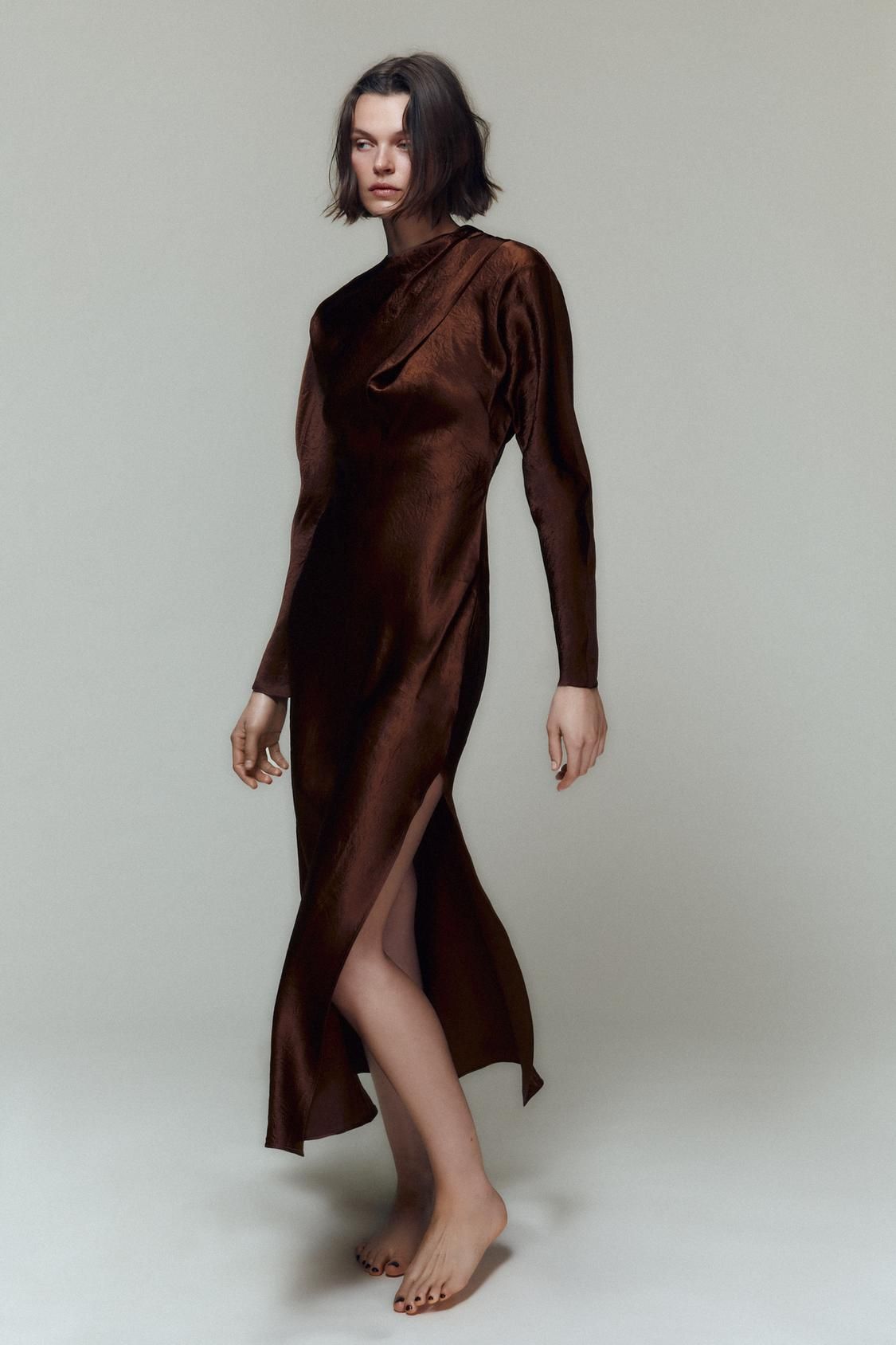 Robe en satin marron