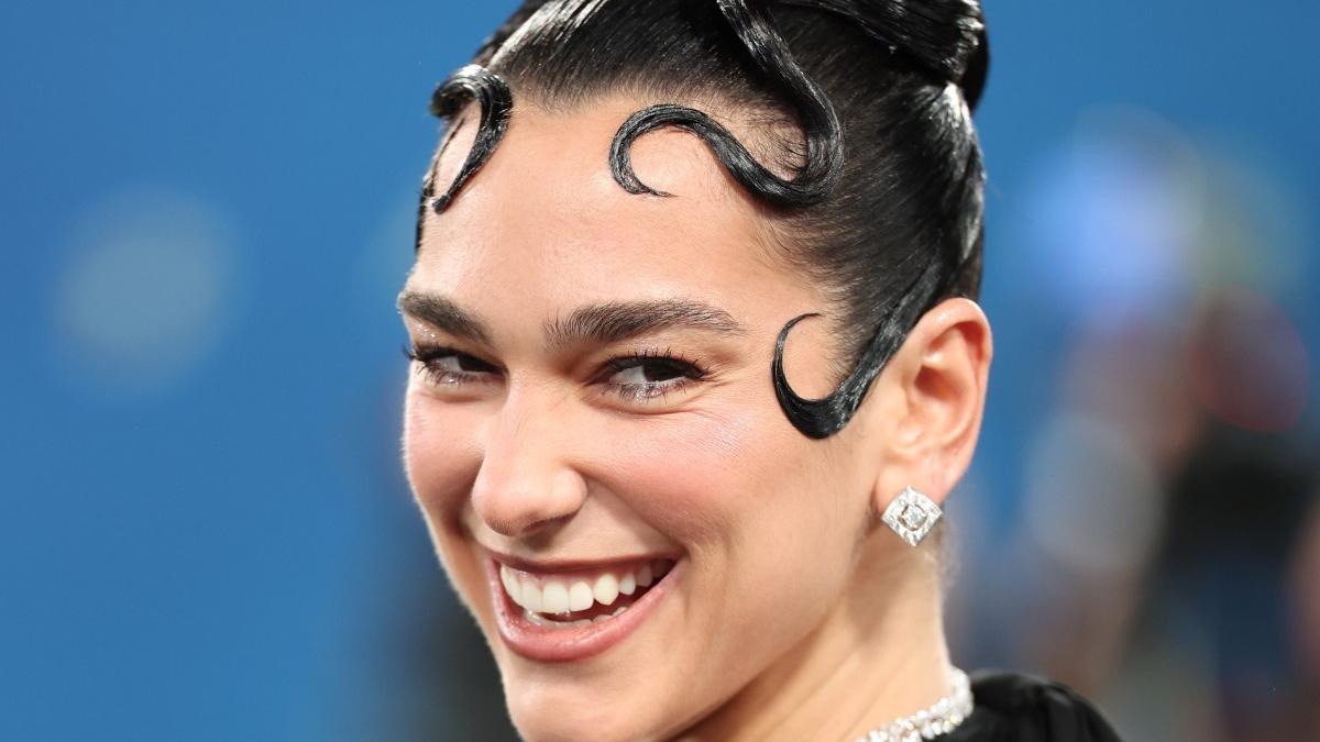La rutina facial de Dua Lipa
