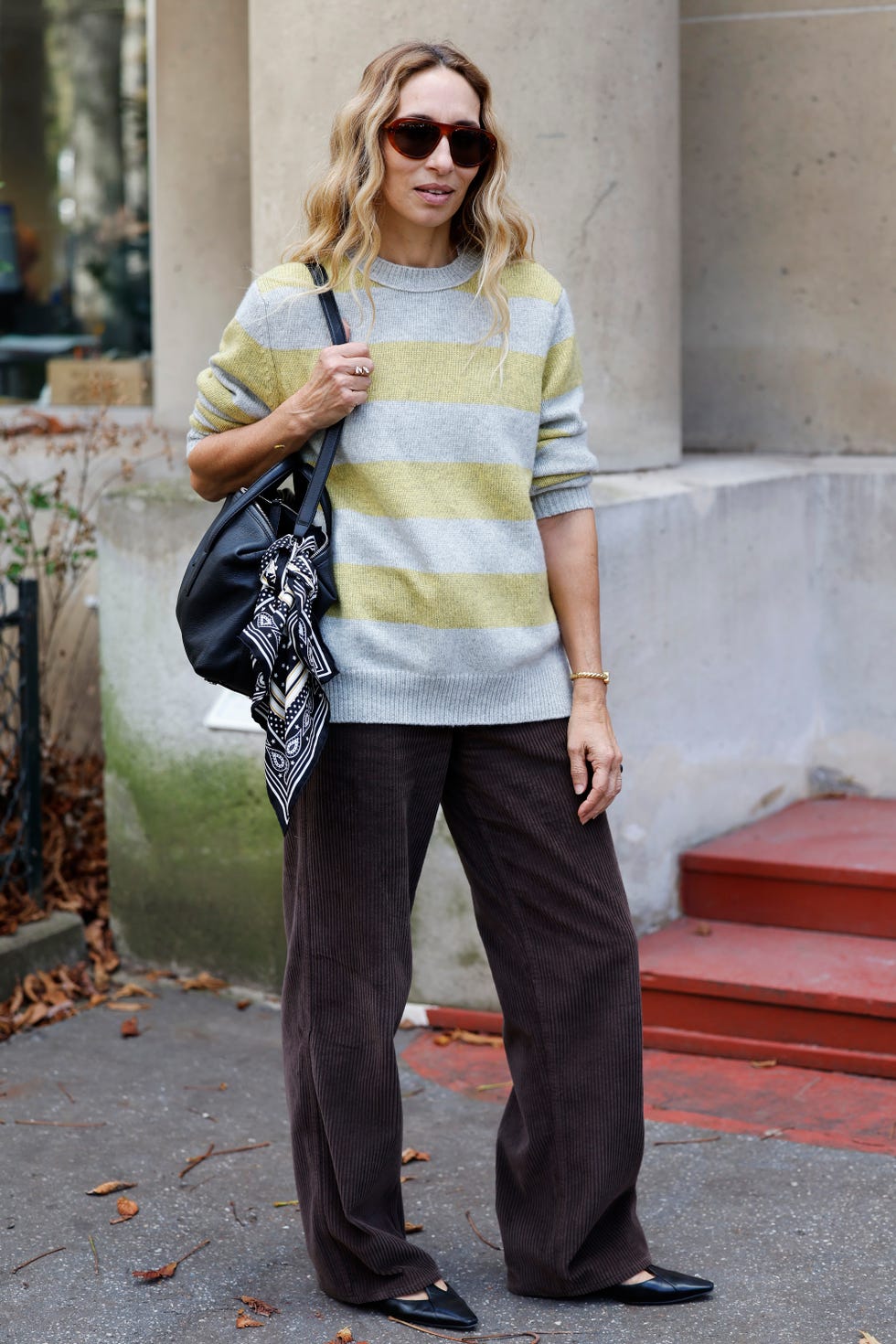 street style paris fashion week vêtements pour femmes printemps été 2026 deuxième jour