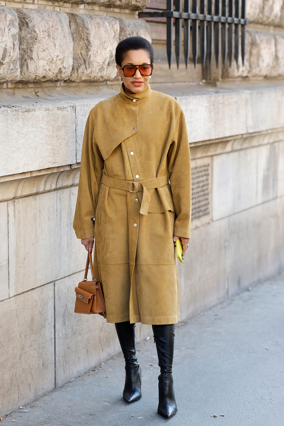 street style paris fashion week femme automne/hiver 2025/2026 sixième jour