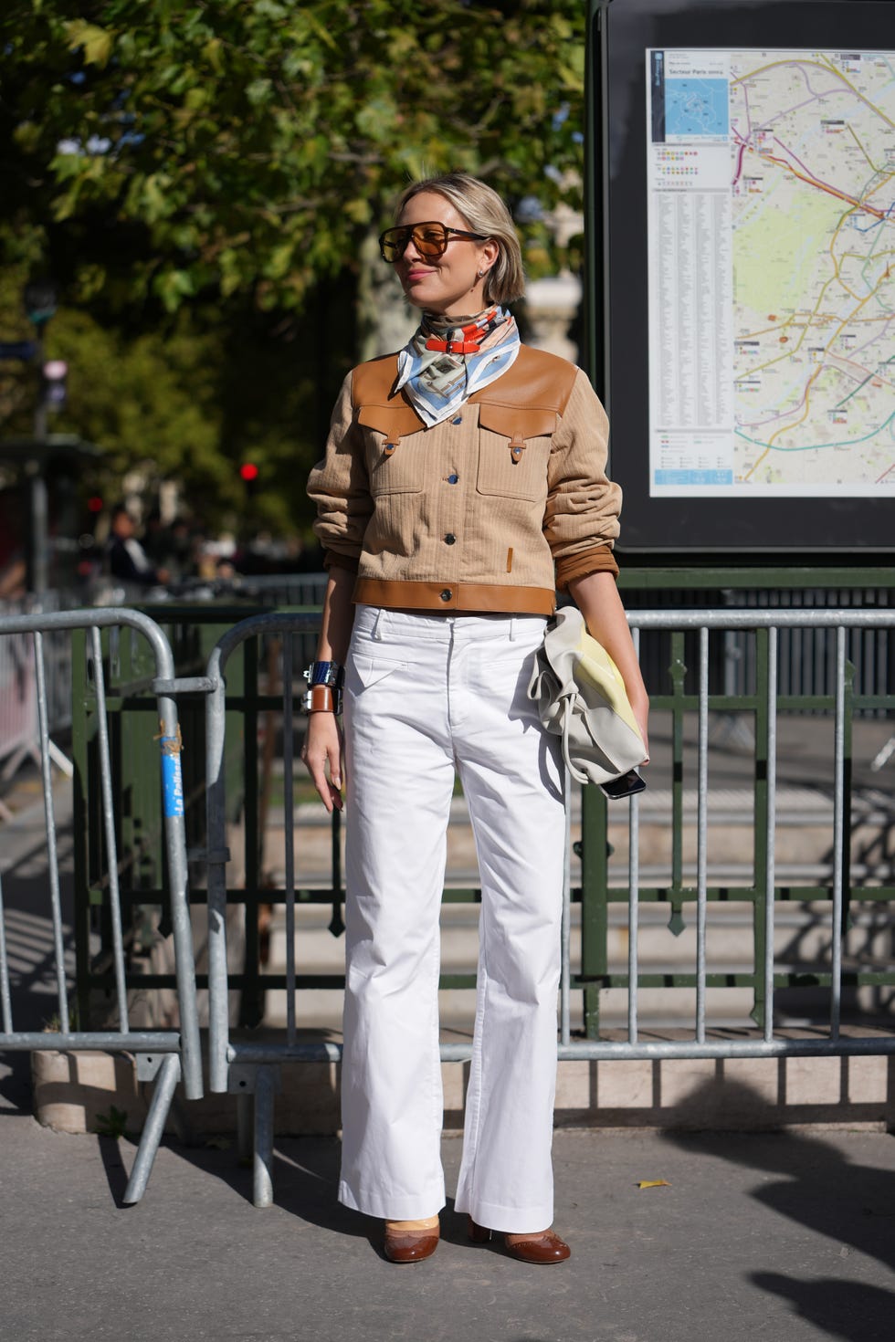 street style paris fashion week vêtements pour femmes printemps été 2026 sixième jour