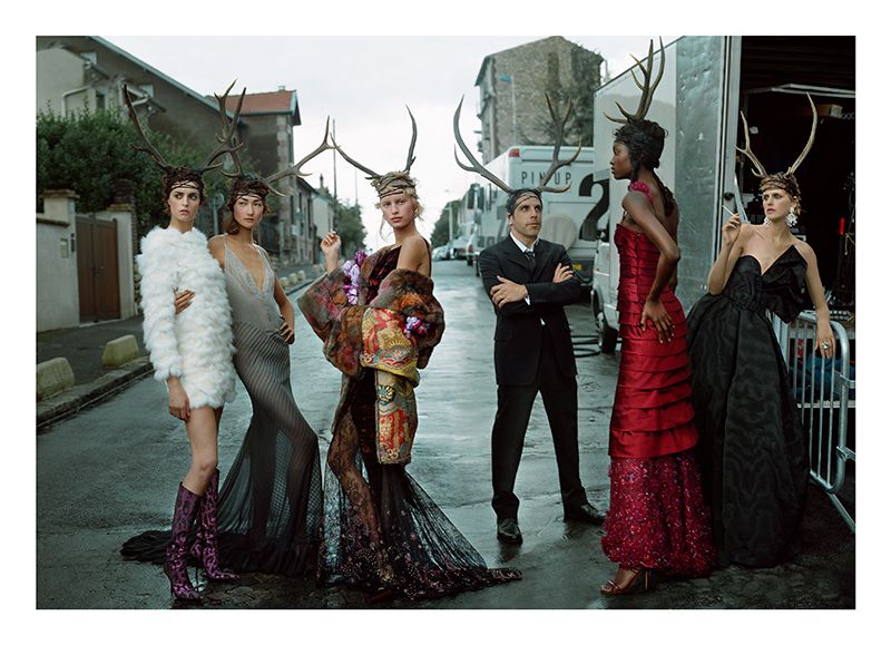 Ben Stiller, Jacquetta Wheeler, Ai Tominaga, Karolina Kurkova, Oluchi Onweagba et Stella Tennant, « Paris », 2001.