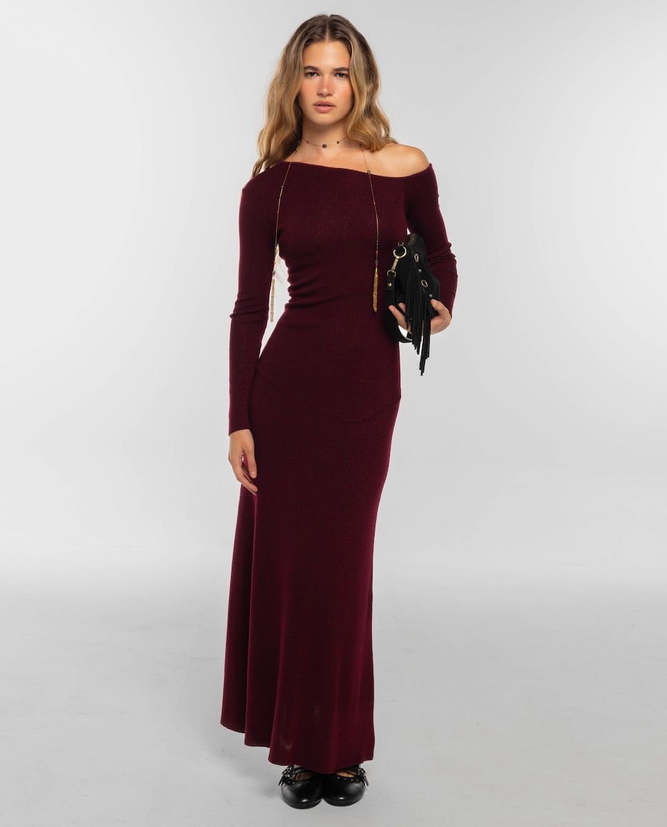 Robe asymétrique en maille bordeaux