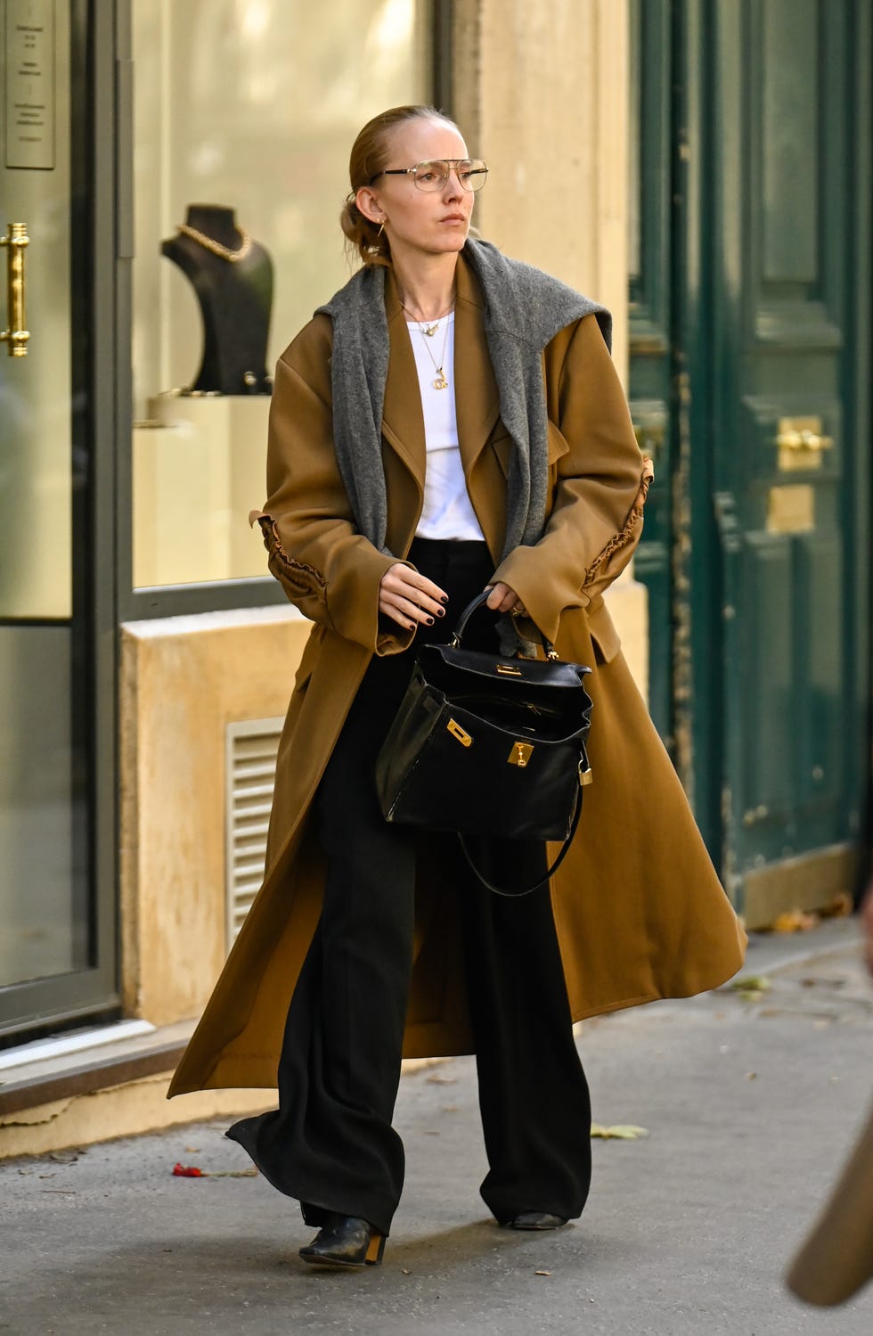 street style paris fashion week vêtements pour femmes printemps été 2026 sixième jour